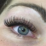 What are hybrid lashes